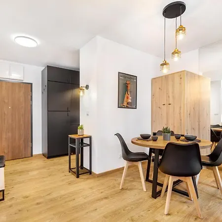 Stellar Green Apartment Wroclaw